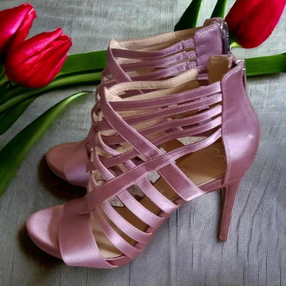 Jessica Simpson Purple Satin Heels - Picture 3 of 6